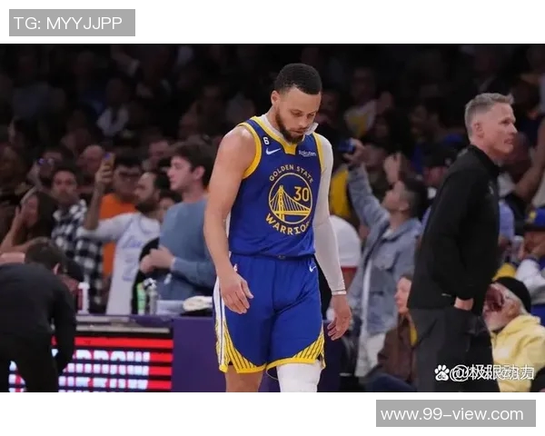 NBA篮球明星的绝技揭秘:从科比到库里的经典招数解析与技巧分享